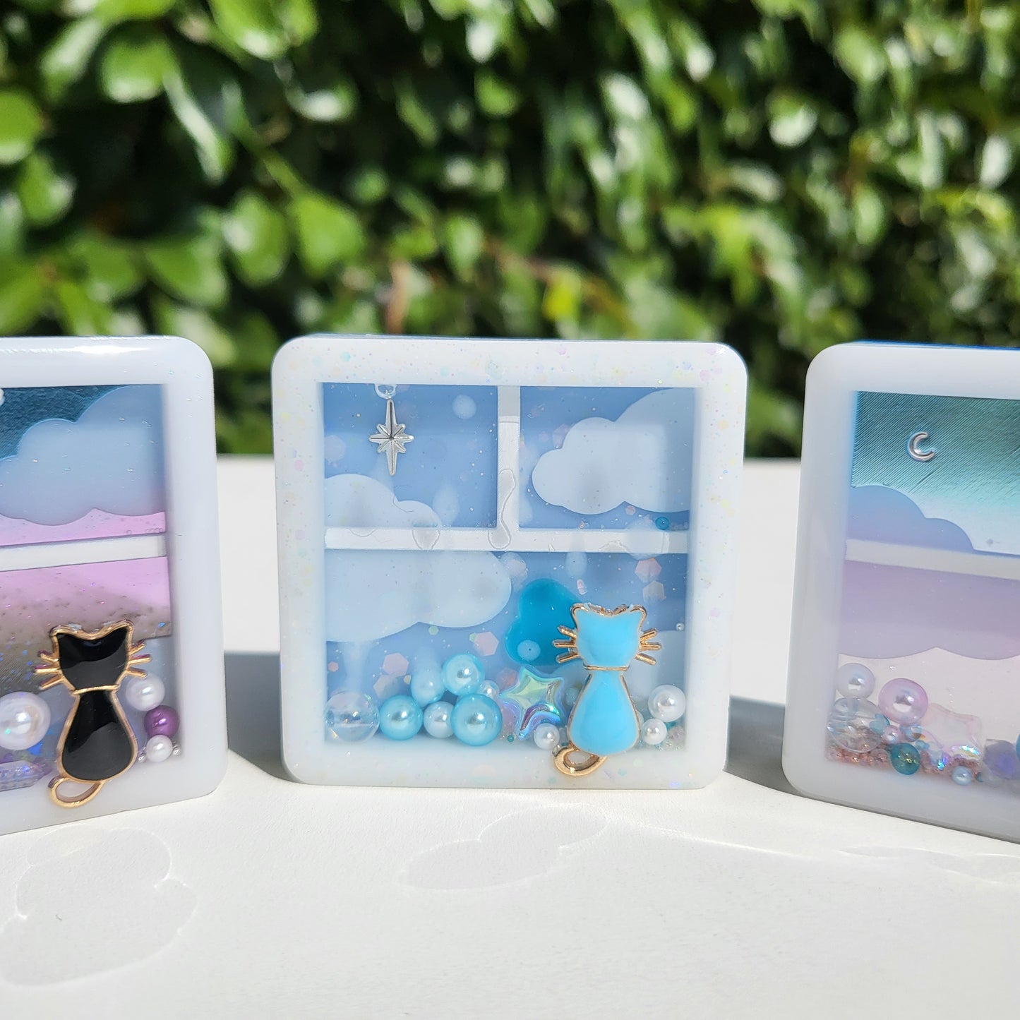 TTE Originals Cat by the Window resin shaker charm