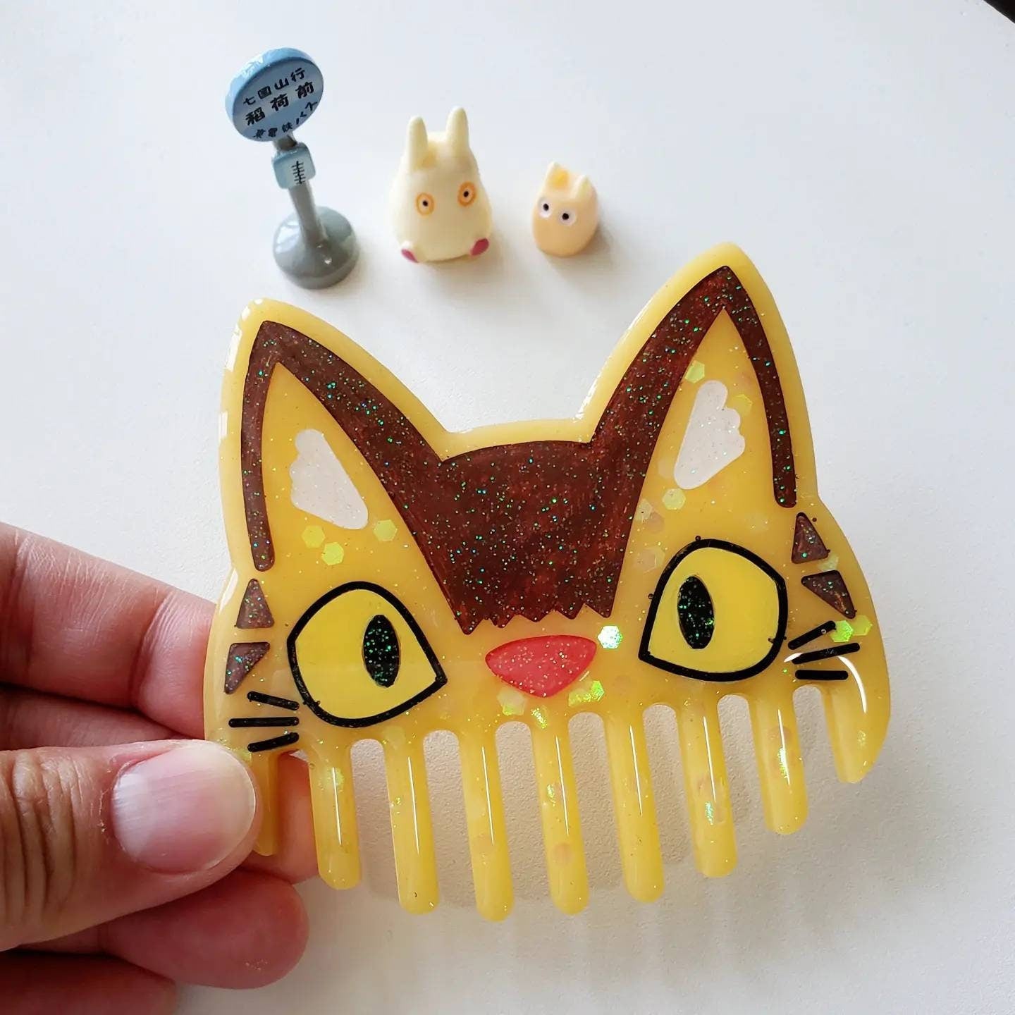 SG Bus Cat inspired Handmade resin shaker keychain and hair comb