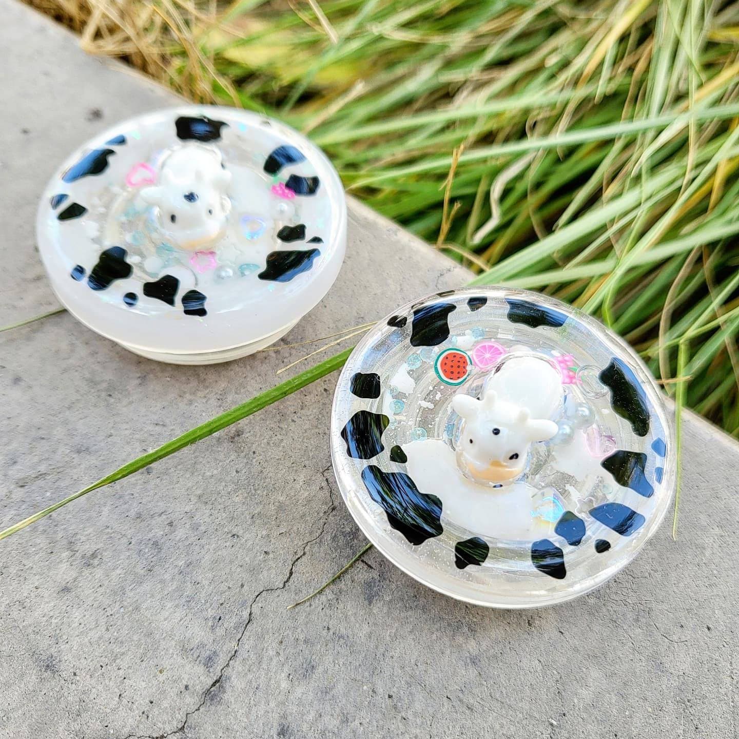 TTE Originals Swimming Moo Moo Cow Milk Custom Resin Shaker Phone Grip