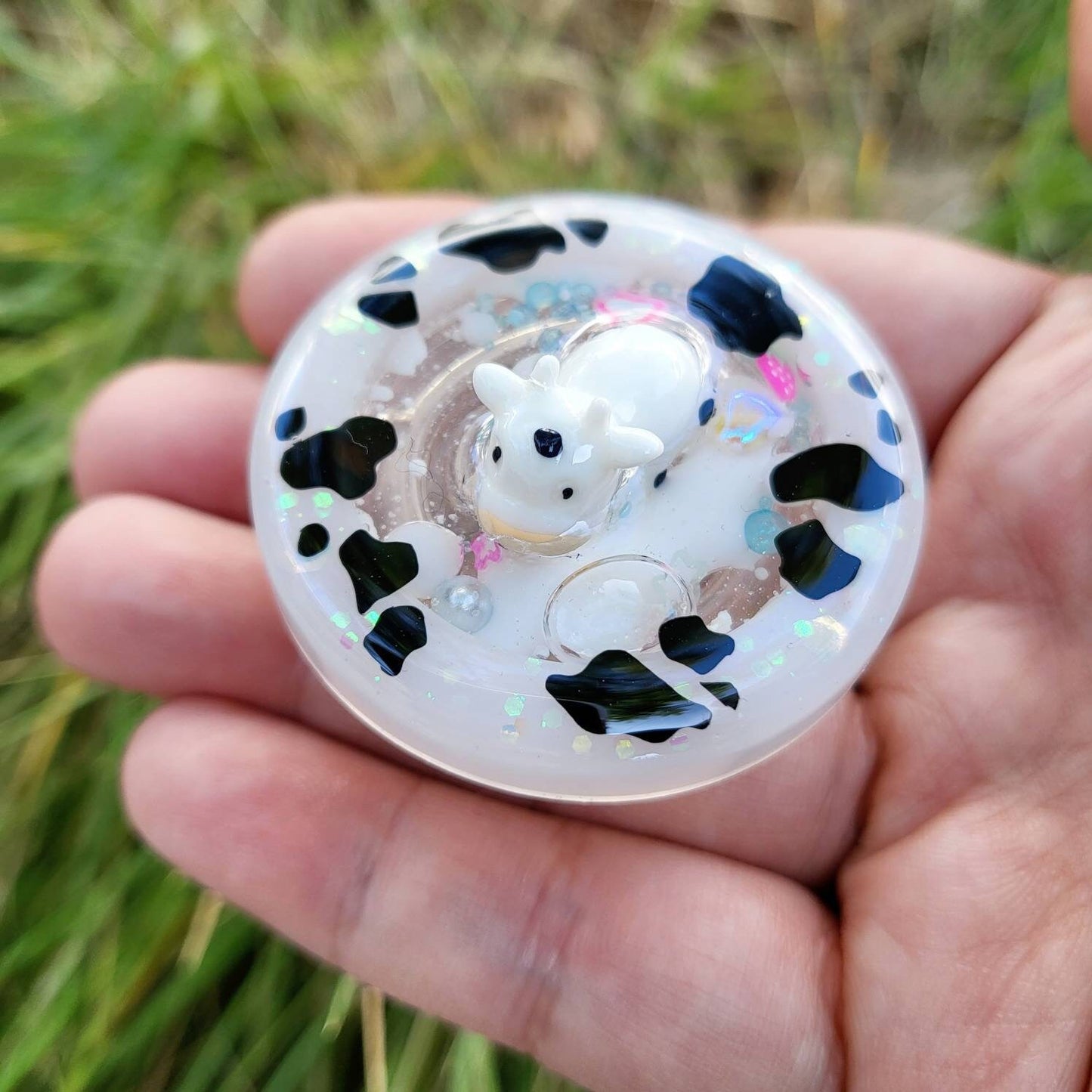 TTE Originals Swimming Moo Moo Cow Milk Custom Resin Shaker Phone Grip