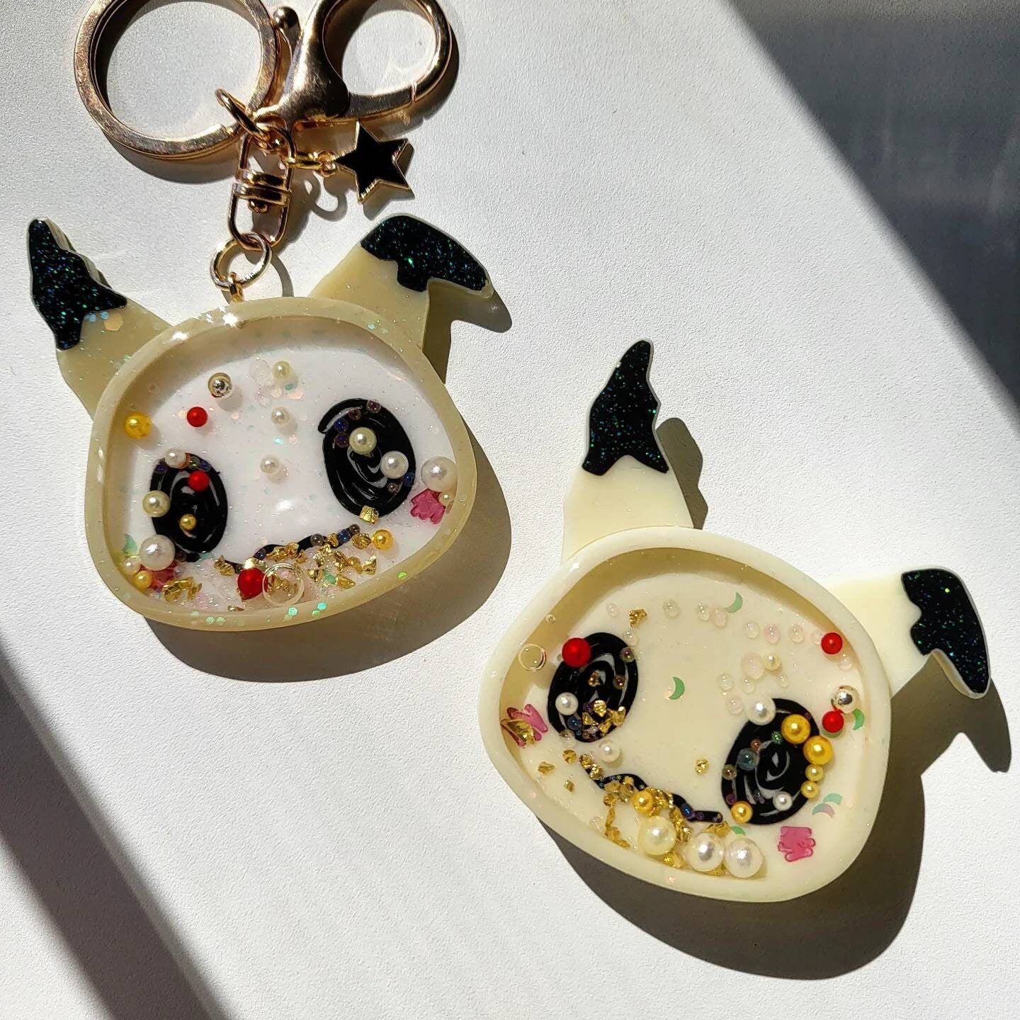 PM Handmade Resin Shaker Phone Grip/ Keychain