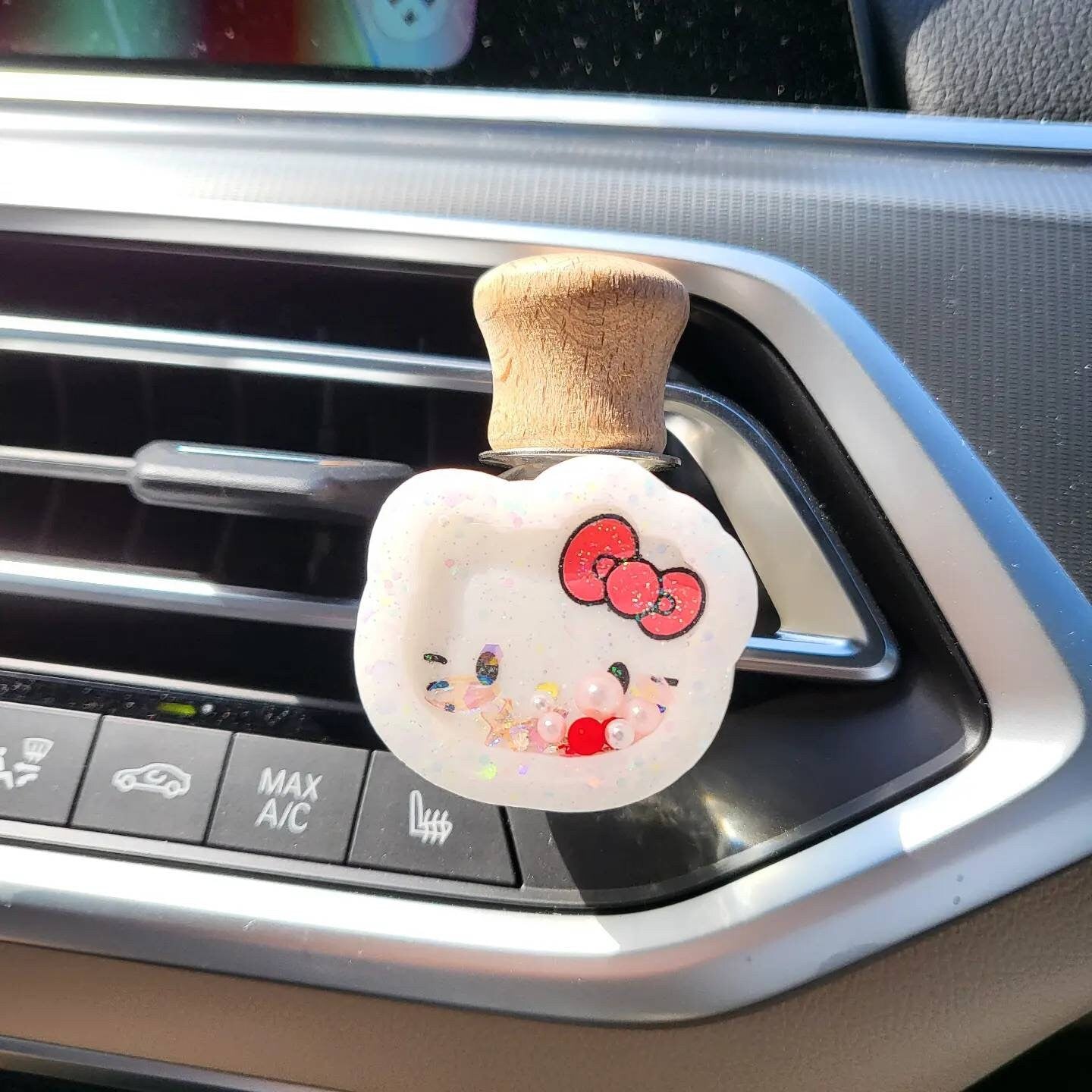 SF Kawaii Handmade Resin Shaker Car diffuser for vent or rearview mirror