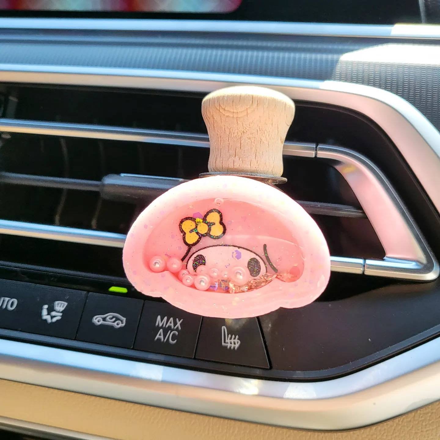 SF Kawaii Handmade Resin Shaker Car diffuser for vent or rearview mirror